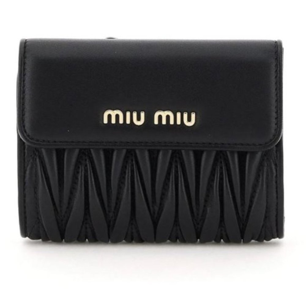 NWOT MIU MIU leather wallet  black